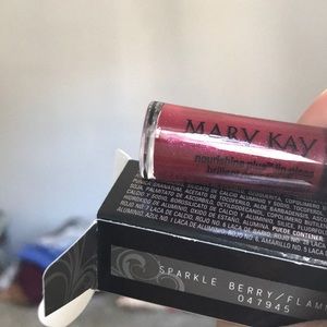 Sparkle Berry lipgloss